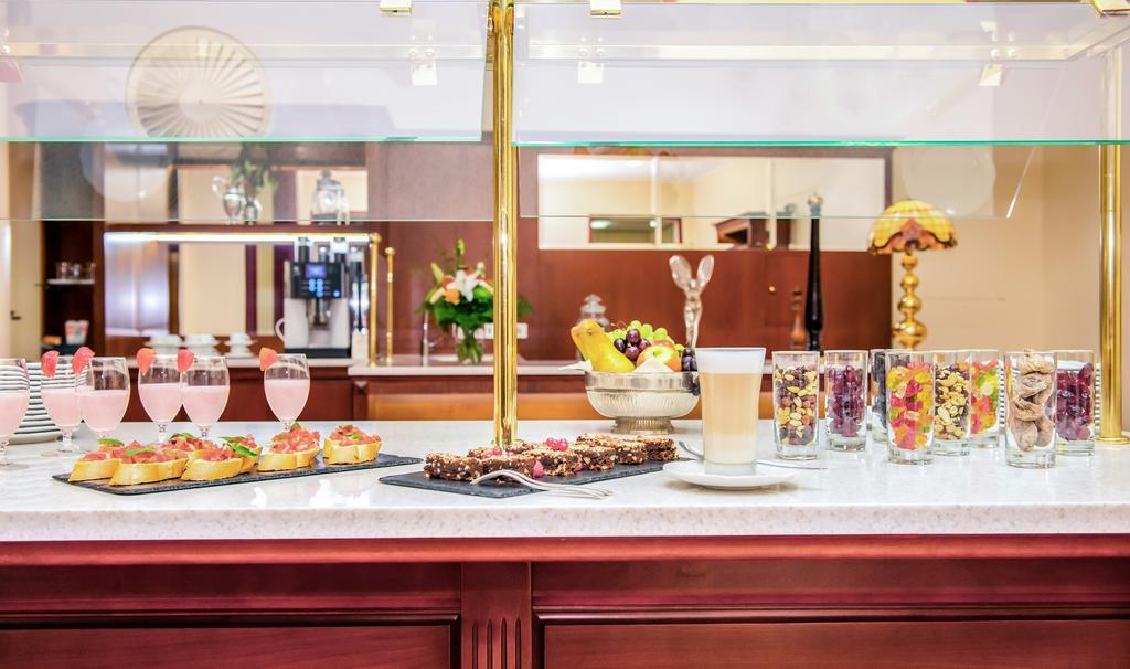 Bellevue Rheinhotel Бопард Екстериор снимка