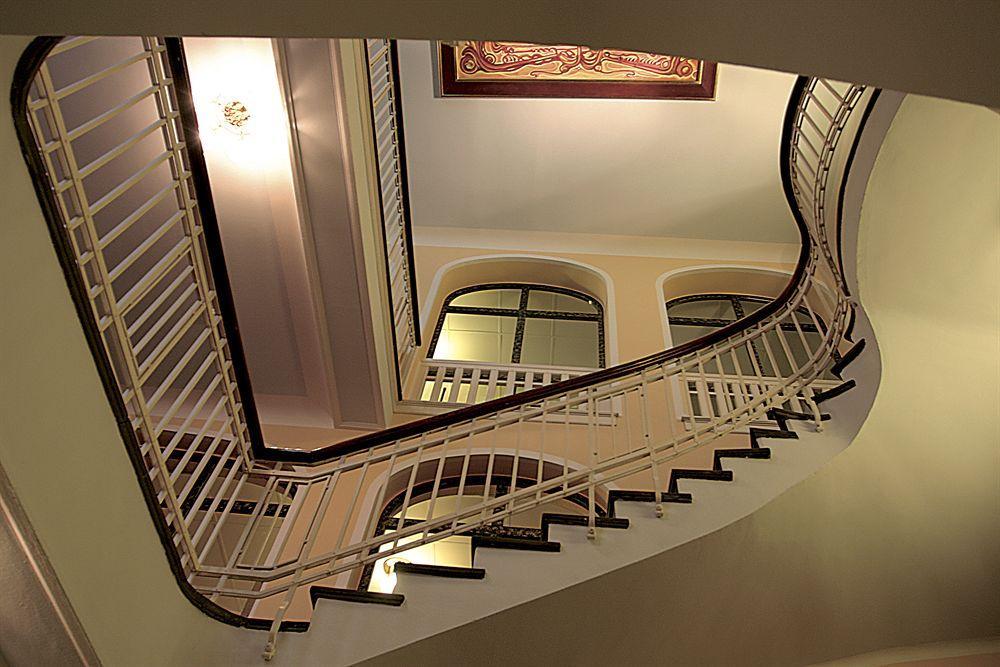 Bellevue Rheinhotel Бопард Екстериор снимка