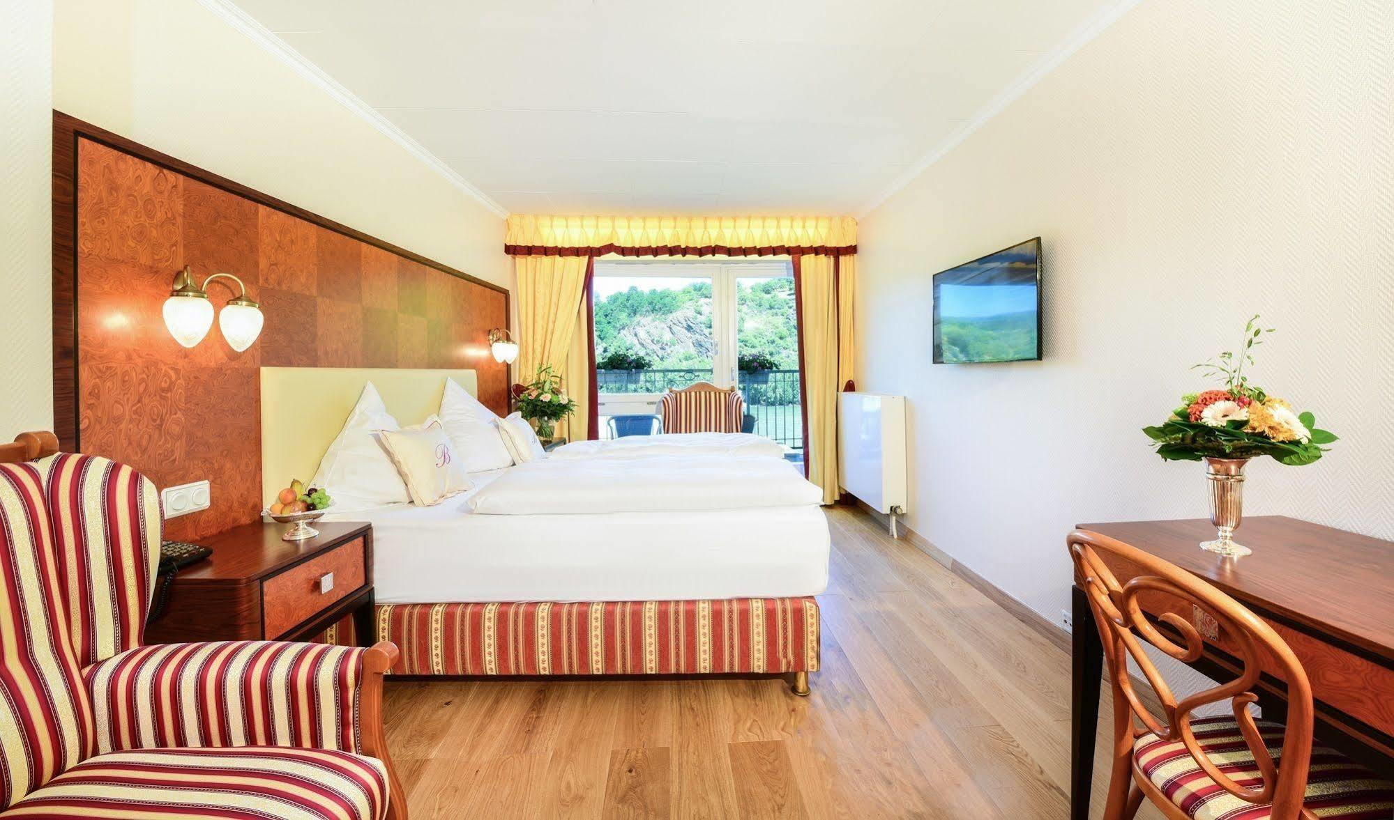 Bellevue Rheinhotel Бопард Екстериор снимка